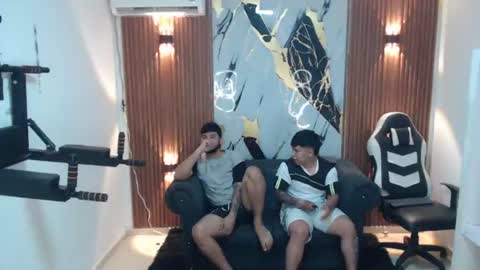 thomson_hot01 online show from July 3, 9:22 am