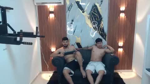thomson_hot01 online show from July 10, 6:19 am