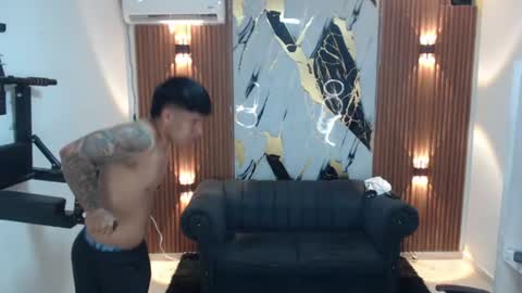 thomson_hot01 online show from July 13, 5:14 am