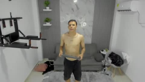 thomson_hot01 online show from September 4, 7:23 am