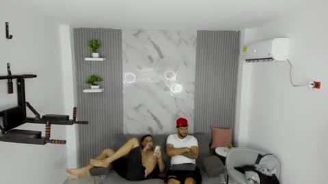 thomson_hot01 online show from September 4, 9:35 am