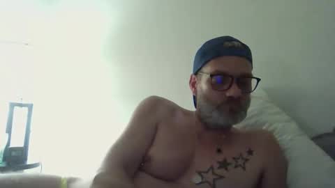Tom online show from February 22, 1:37 am