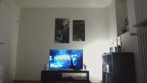 Tom online show from March 21, 6:44 pm