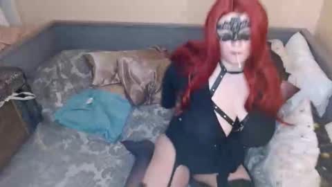thornyroseb online show from April 3, 9:18 pm