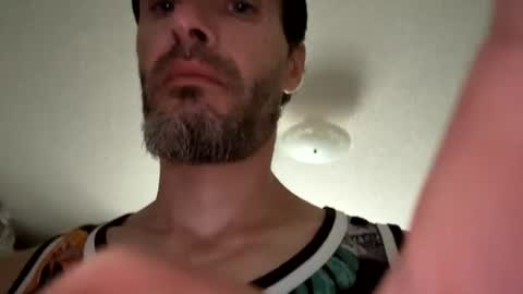 throbbing8585 online show from August 5, 10:52 pm