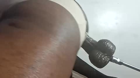 thugpucci online show from April 13, 4:26 am