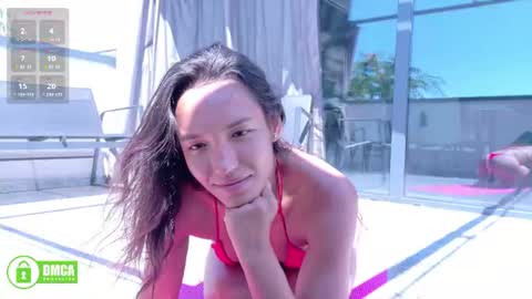 tia_j online show from August 9, 9:43 am