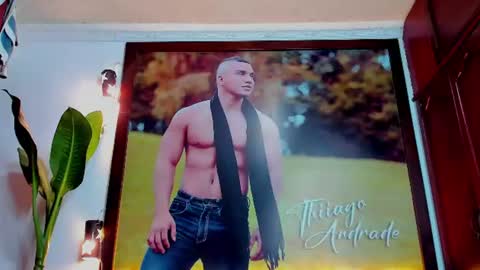 tiago andrade online show from August 9, 4:02 am