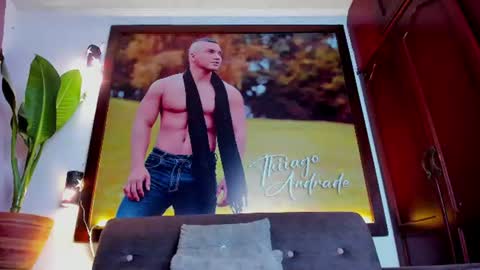 tiago andrade online show from August 11, 7:54 am
