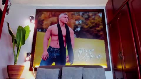 tiago andrade online show from August 12, 7:00 am