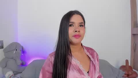 T I A N A online show from July 27, 5:29 pm