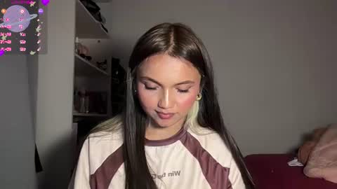 Tiana Le online show from July 27, 10:04 pm