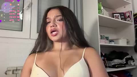 Tiana Le online show from August 1, 2:28 am