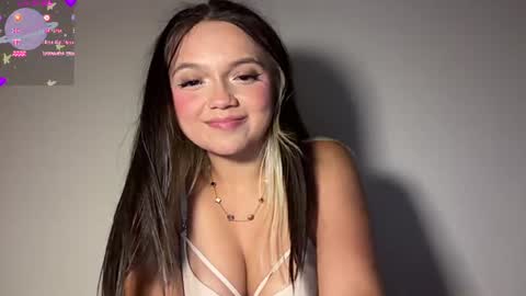 Tiana Le online show from August 6, 4:22 am
