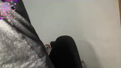 Tiana Le online show from August 7, 2:55 am