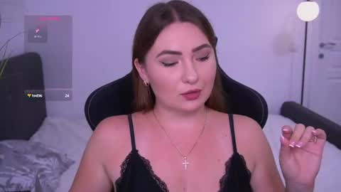Diana online show from August 7, 12:49 pm