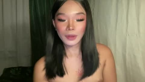 Ms. Tiara online show from August 15, 1:37 pm