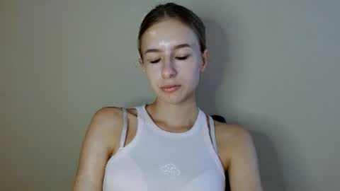 Tiara online show from August 10, 10:27 am