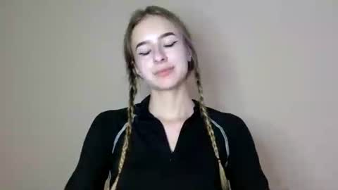 Tiara online show from August 11, 4:31 pm