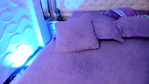 Tifanny y Vale online show from August 8, 5:02 pm