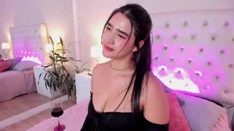 Tifanny  online show from August 2, 3:24 am