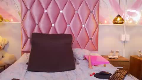 TIFFANY EVANS online show from August 4, 1:46 am