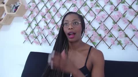 tiffany_gomez9 online show from August 14, 10:02 pm