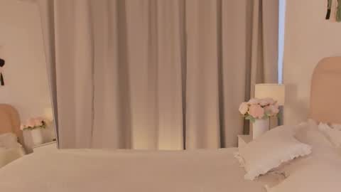 Tiffany online show from August 13, 10:29 am
