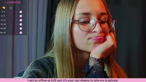 tiffanyhunt online show from August 13, 7:39 pm