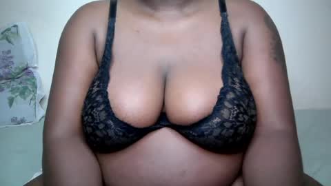 bigass squirter online show from August 14, 9:18 pm