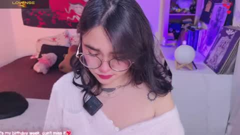 Lilith  online show from August 18, 12:27 am