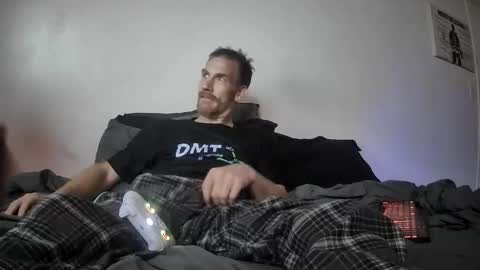 Tiggity23 come stroke my 9 cock with ne online show from June 2, 3:53 am