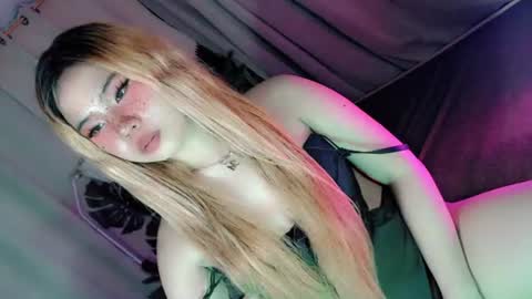 tight_elliana online show from July 28, 4:40 am