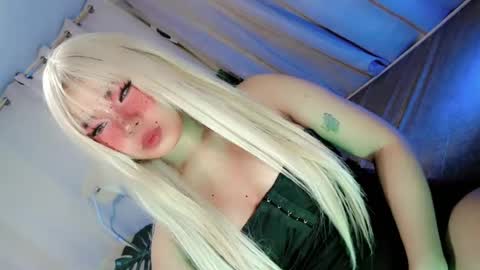 tight_elliana online show from August 13, 1:47 pm