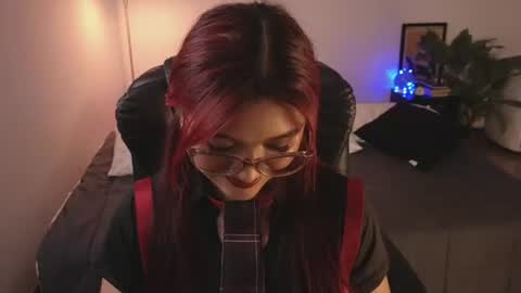 Tila Tequila online show from June 28, 3:42 am
