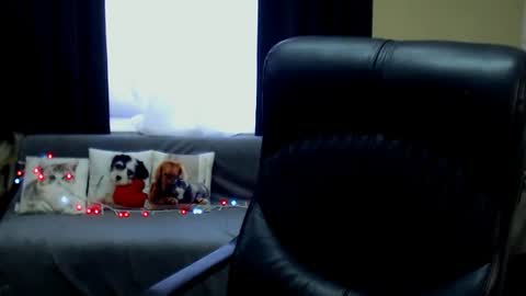 Luisa online show from July 2, 7:31 am