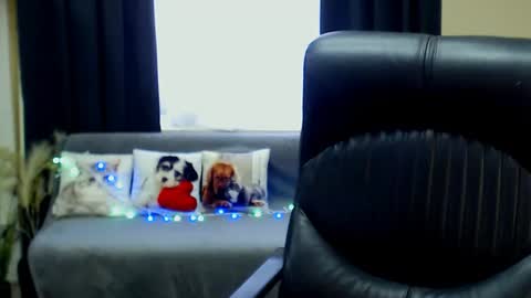 Luisa online show from August 4, 8:55 am