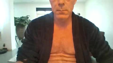 times20 online show from May 6, 5:42 am