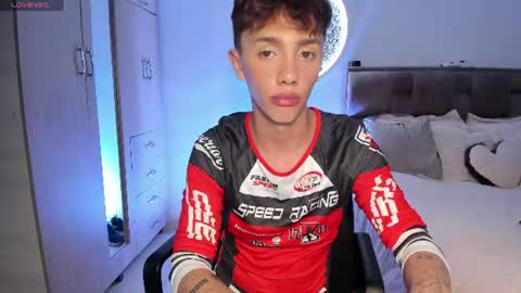 tim independent model online show from August 12, 10:34 pm