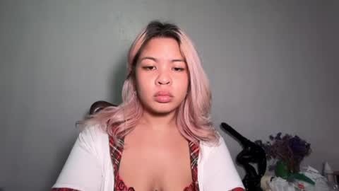 Tina online show from May 21, 3:25 pm