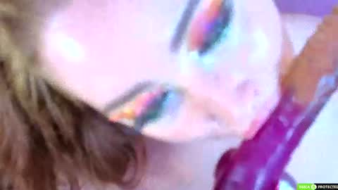 Tina online show from July 31, 11:16 am