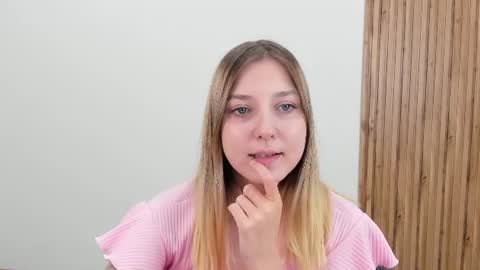 TinaBurton online show from August 9, 10:00 pm