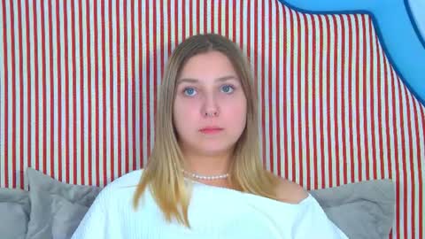 TinaBurton online show from August 11, 12:01 am