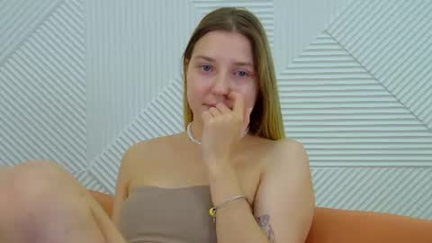 TinaBurton online show from August 12, 8:44 pm