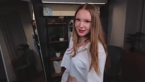 Tina online show from July 25, 6:34 pm