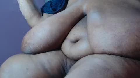 tinagiant online show from July 23, 5:48 pm