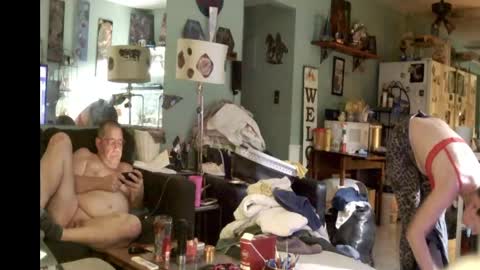 tinalover4u2 online show from May 19, 1:17 am