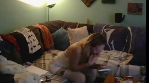 tinalover4u2 online show from August 22, 12:50 am