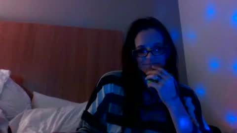 tinker200552 online show from August 15, 4:16 am