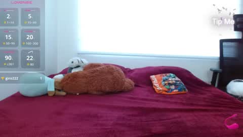Tiny Caroline online show from July 9, 10:04 pm